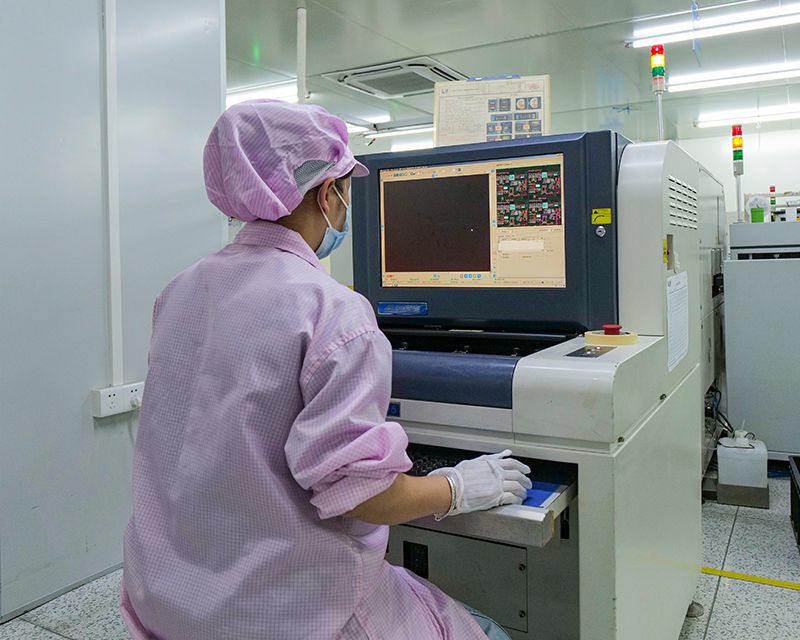SMT加工廠家推薦：如何選擇高精度高品質的SMT貼片加工服務？